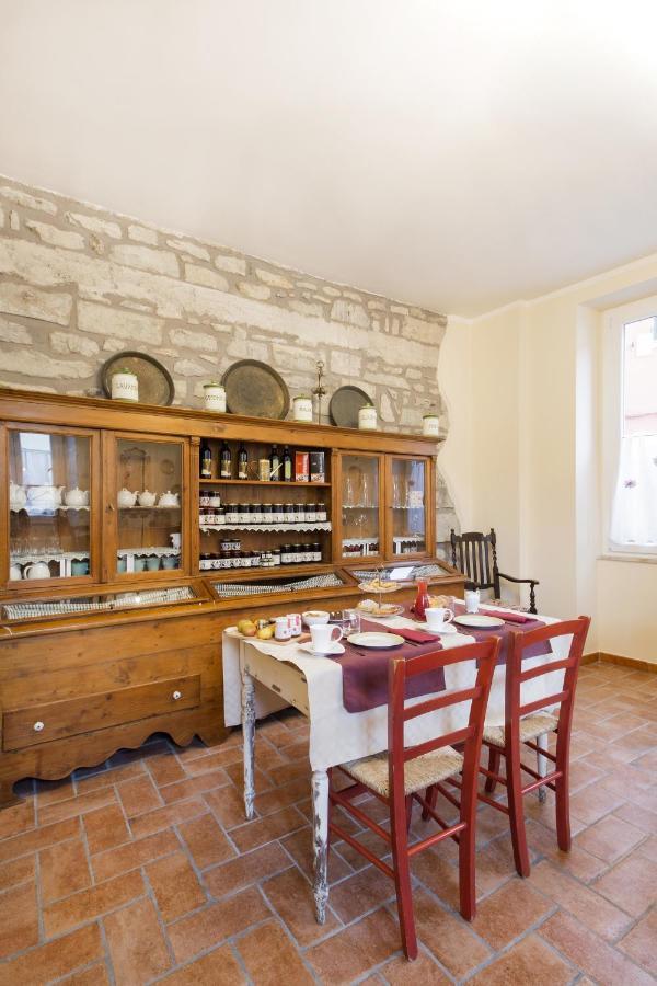 Alla Porta Di Sotto B&B Fivizzano Εξωτερικό φωτογραφία
