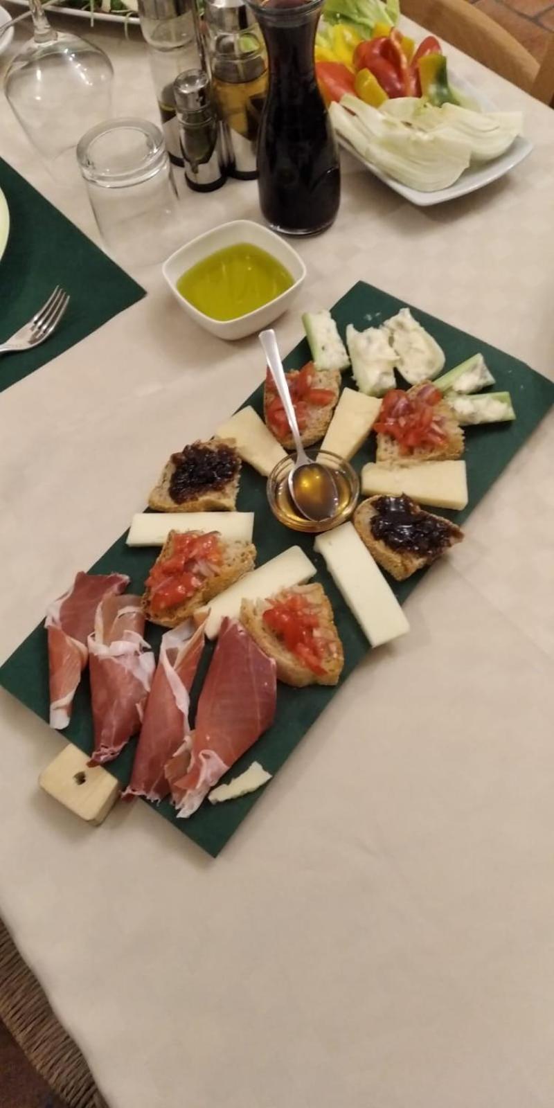 Alla Porta Di Sotto B&B Fivizzano Εξωτερικό φωτογραφία