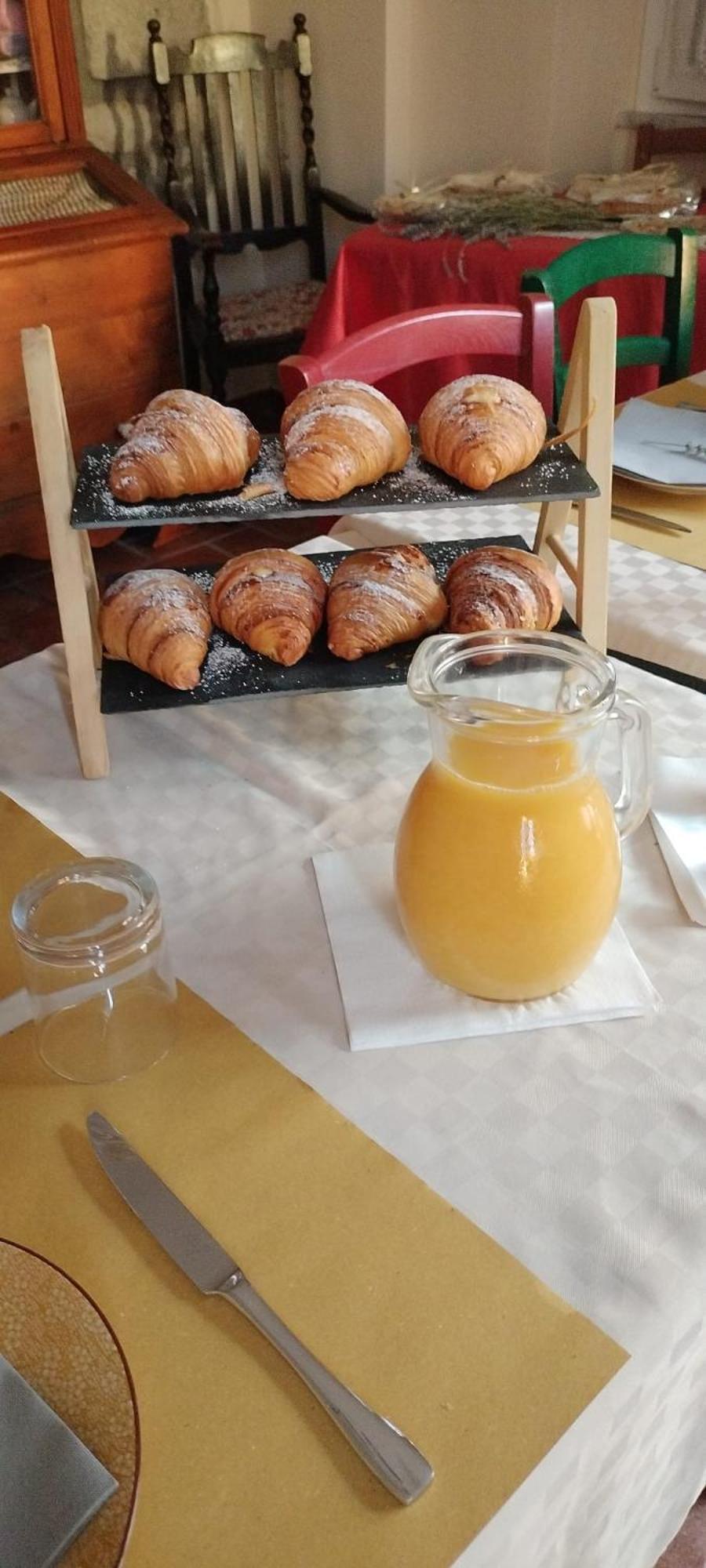 Alla Porta Di Sotto B&B Fivizzano Εξωτερικό φωτογραφία