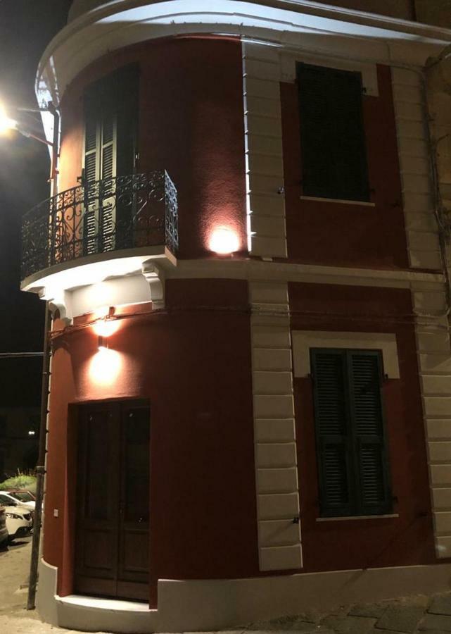 Alla Porta Di Sotto B&B Fivizzano Εξωτερικό φωτογραφία
